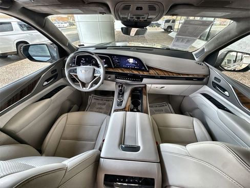 Certified 2024 Cadillac Escalade Sport Platinum w/ Heavy-Duty Trailer Package image 20