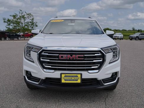 Used 2023 GMC Terrain SLT AWD/4WD image 2