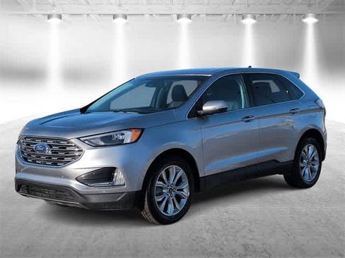 Used 2024 Ford Edge Titanium image 4