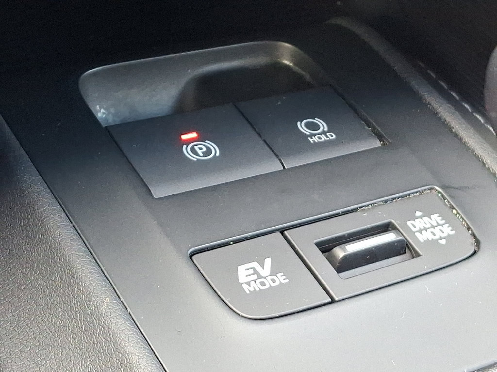 Certified 2021 Toyota Venza Limited w/ Advanced Technology Package AWD/4WD image 26