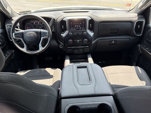 Used 2019 Chevrolet Silverado 1500 LT Trail Boss AWD/4WD image 14