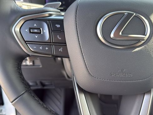 Used 2026 Lexus GX 550 w/ Accessory Package (2T) AWD/4WD image 18