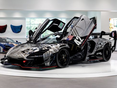 Used 2020 McLaren Senna RWD image 65