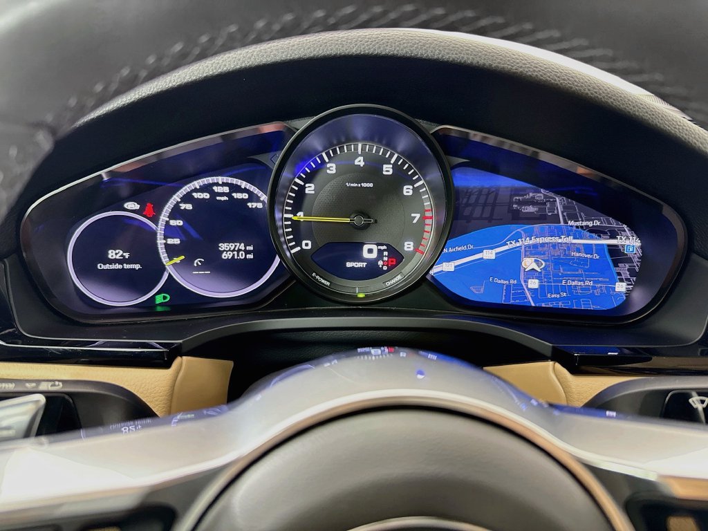 Certified 2023 Porsche Cayenne Coupe AWD/4WD image 16