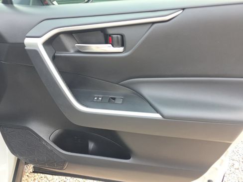 Certified 2021 Toyota RAV4 XLE AWD/4WD image 18