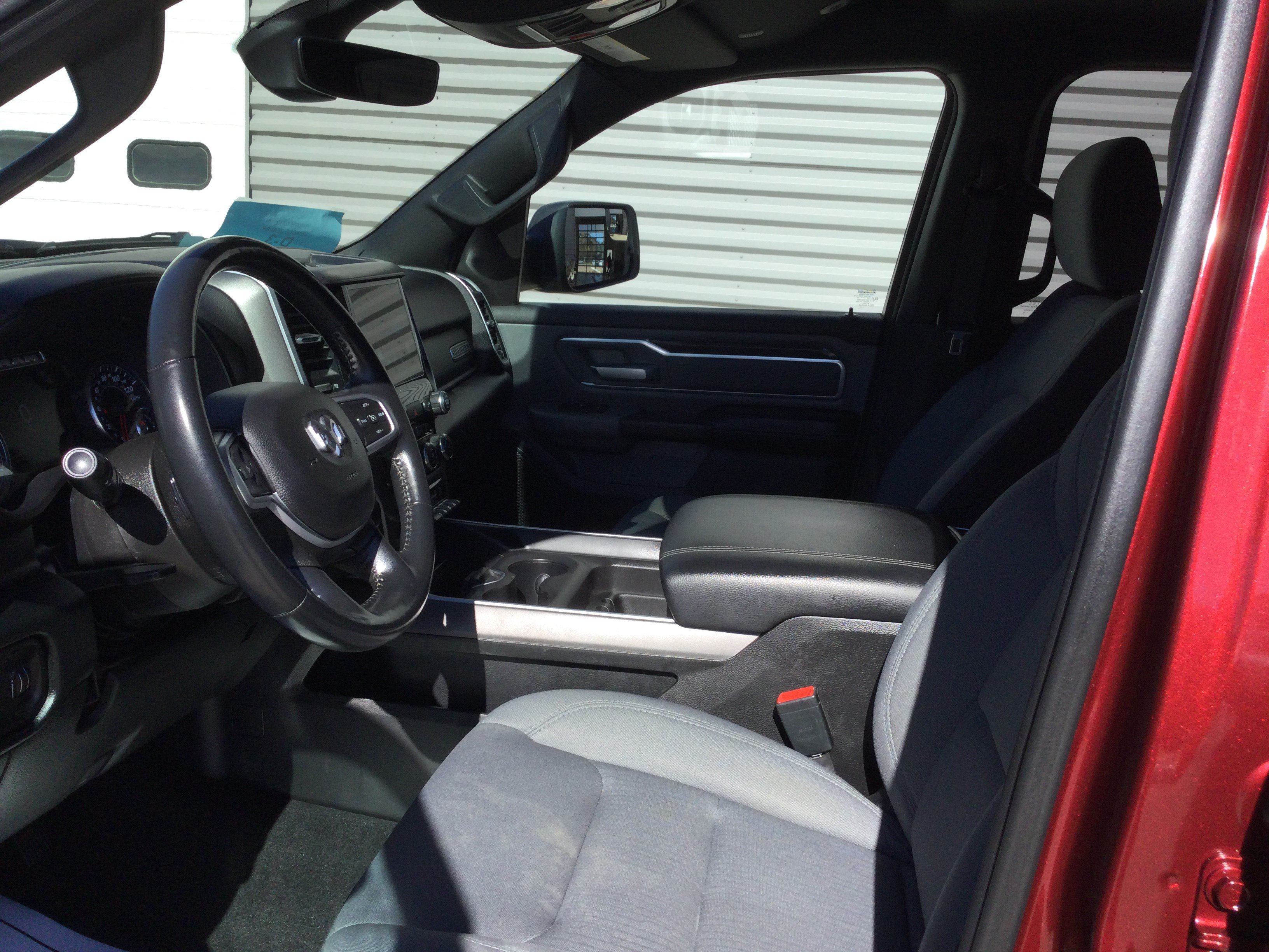 Used 2022 RAM 1500 Big Horn AWD/4WD image 7