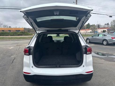Used 2024 Chevrolet Equinox LS w/ LS Convenience Package AWD/4WD image 8