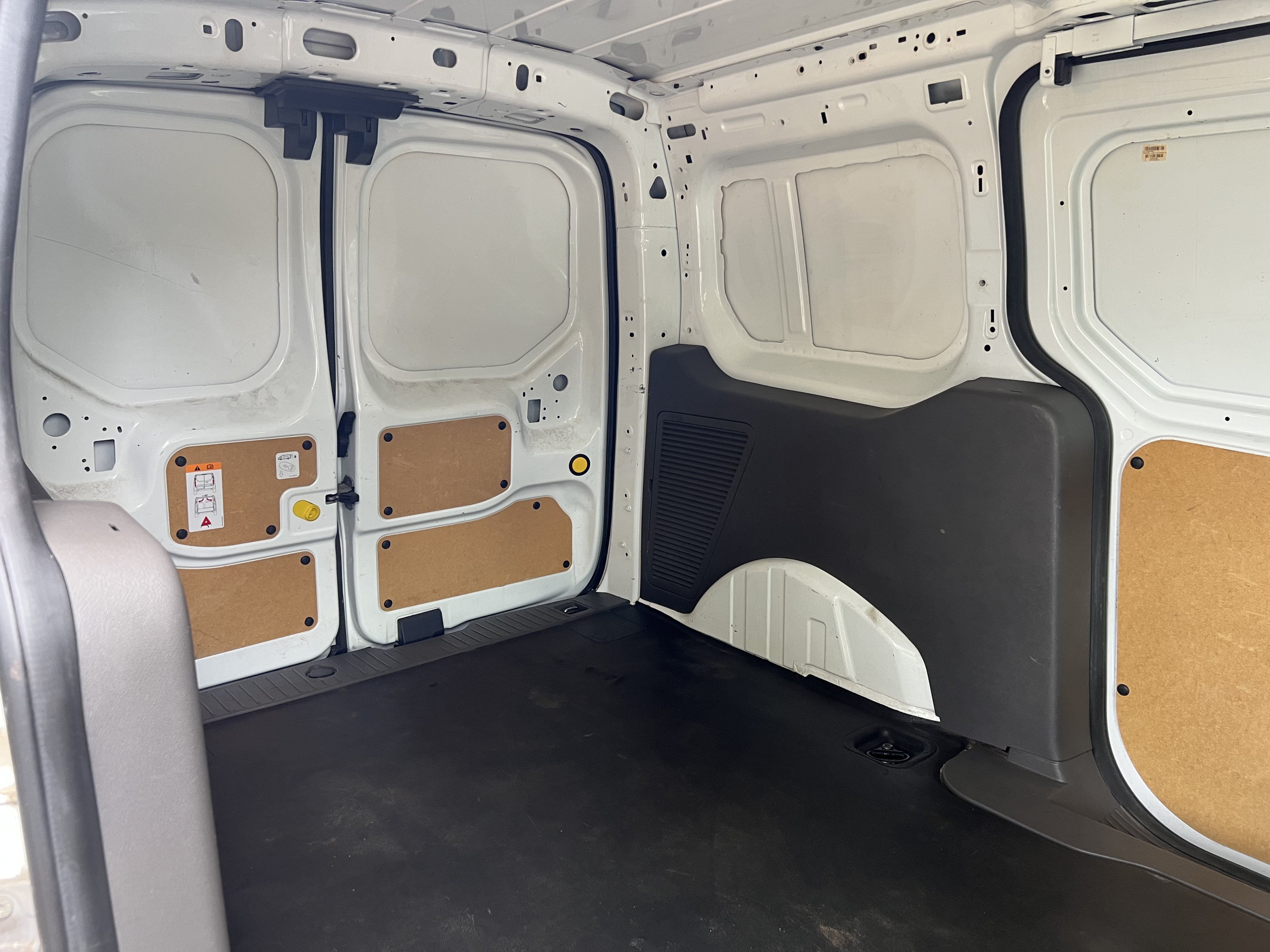 Used 2020 Ford Transit Connect XL FWD image 24