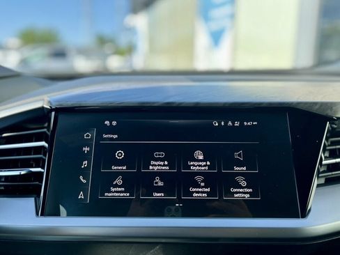 Used 2022 Audi Q4 e-tron Premium Plus w/ Premium Plus AWD/4WD image 22