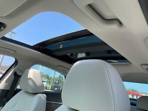 Used 2024 Hyundai Sonata Limited image 15