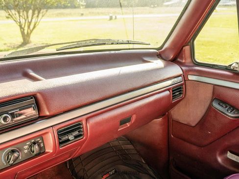 Used 1995 Ford Bronco XLT AWD/4WD image 62
