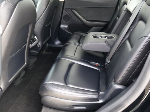 Used 2023 Tesla Model Y Long Range image 19