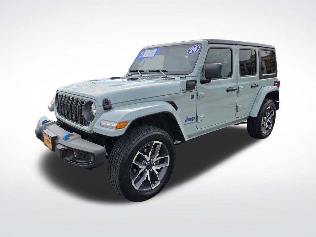 Used 2024 Jeep Wrangler Unlimited AWD/4WD image 8