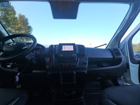 Used 2026 RAM ProMaster 2500 w/ Convenience Group FWD image 10