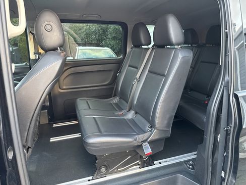 Used 2018 Mercedes-Benz Metris Passenger image 13