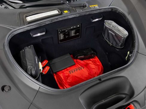 Used 2022 Ferrari F8 Tributo RWD image 59