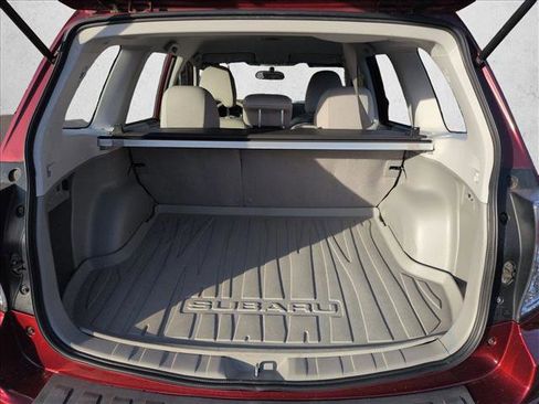 Used 2011 Subaru Forester 2.5X w/ Alloy Wheel Value Pkg image 6
