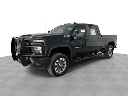 Used 2024 Chevrolet Silverado 2500 Custom w/ Custom Value Package