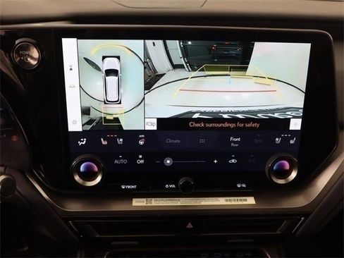 New 2026 Lexus TX 500h AWD image 18