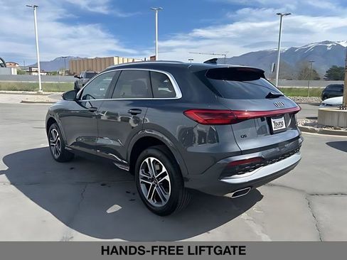 Certified 2025 Audi Q5 Premium w/ Convenience Package AWD/4WD image 5