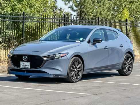 Used 2025 MAZDA MAZDA3 Hatchback w/Premium Plus Pkg AWD/4WD image 7