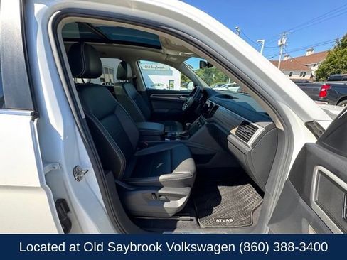 Used 2023 Volkswagen Atlas SEL AWD/4WD image 27