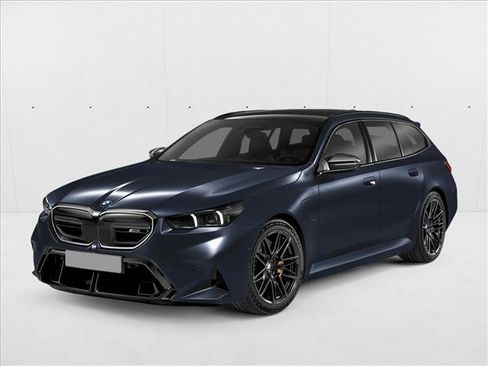 New 2026 BMW M5 Touring image 1