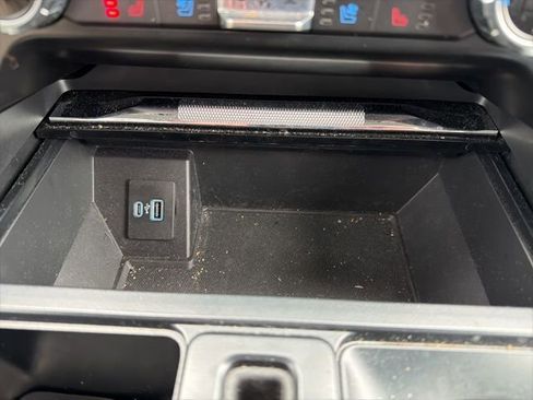 Used 2022 Ford F150 Lariat image 44