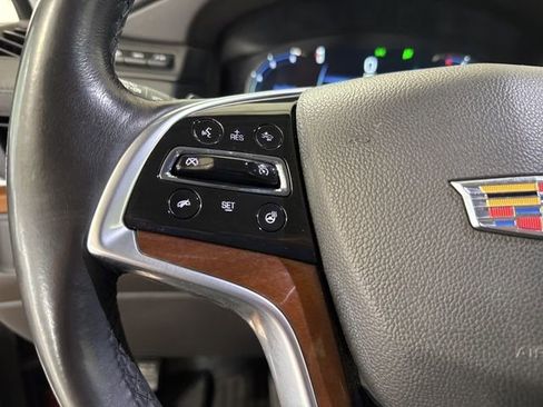 Used 2018 Cadillac Escalade Luxury image 22