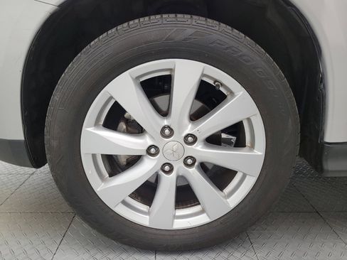 Used 2015 Mitsubishi Outlander Sport ES FWD image 31