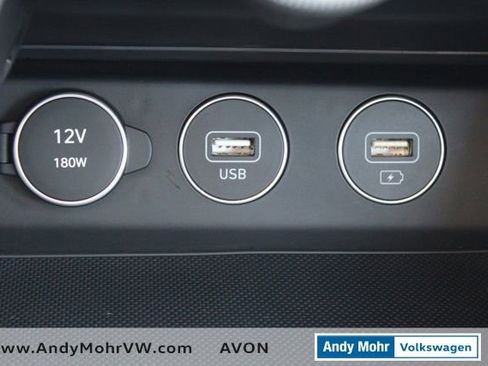 Used 2023 Genesis G70 2.0T image 36