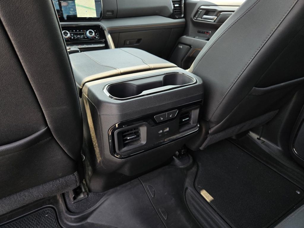 Used 2023 GMC Sierra 1500 AT4 w/ AT4 Premium Package AWD/4WD image 14