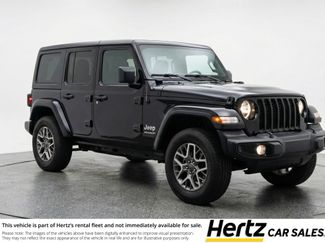Used 2025 Jeep Wrangler Sahara video 1