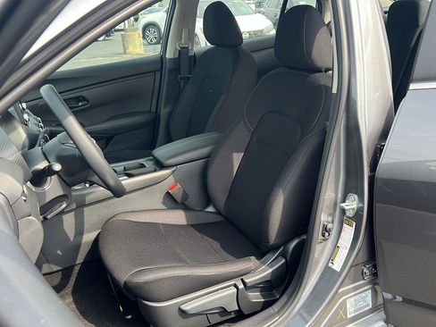 New 2025 Nissan Sentra S image 9