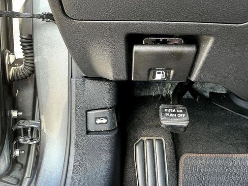 Used 2023 Nissan Altima 2.5 SR image 14