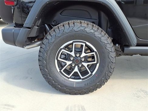 New 2025 Jeep Wrangler Unlimited Rubicon image 7