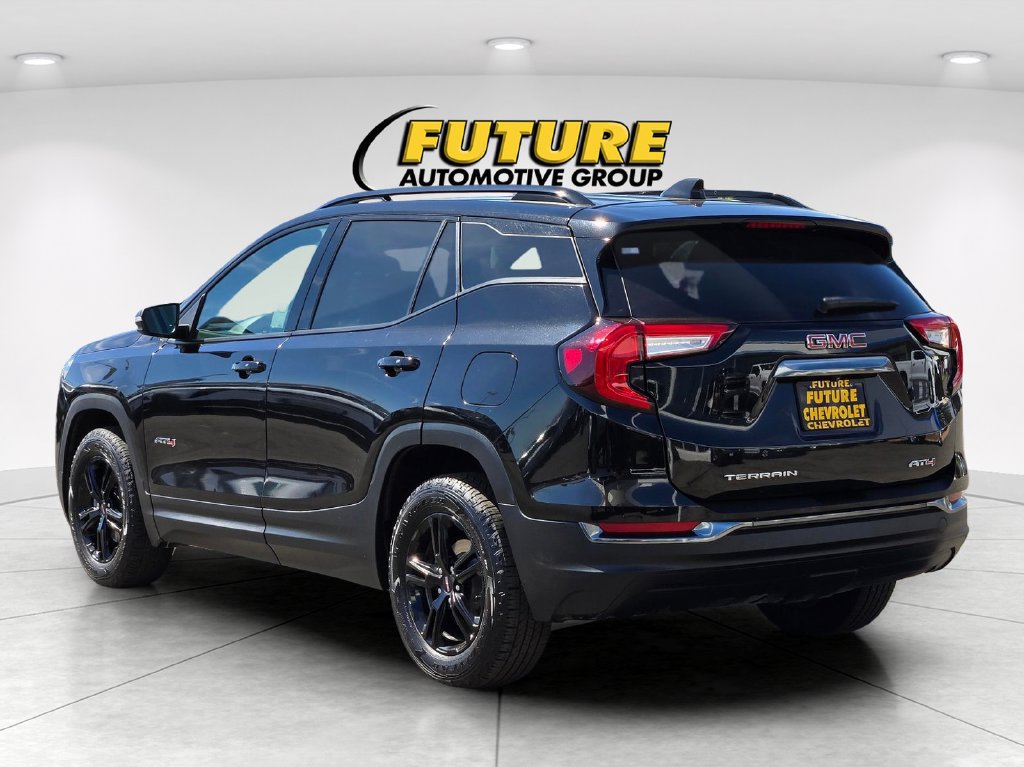 Used 2023 GMC Terrain AT4 AWD/4WD image 6