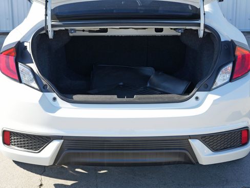 Used 2020 Honda Civic EX image 9