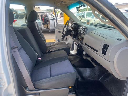 Used 2011 Chevrolet Silverado 1500 W/T RWD image 11