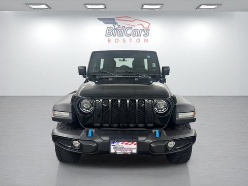 Used 2023 Jeep Wrangler Unlimited w/ Sun & Screen Package AWD/4WD image 2