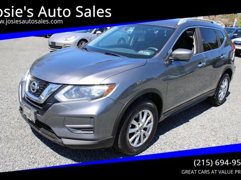 Used 2017 Nissan Rogue SV w/ SV Premium Package AWD/4WD image 1