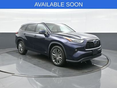 Used 2022 Toyota Highlander Limited