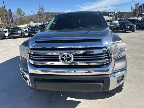 Used 2017 Toyota Tundra SR5 image 4