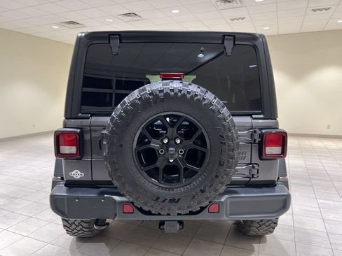 Used 2024 Jeep Wrangler Unlimited Sport AWD/4WD image 4