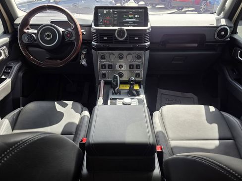 Used 2025 INEOS Grenadier AWD/4WD image 10