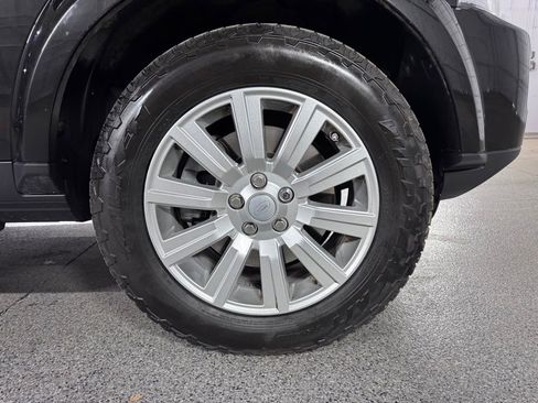 Used 2016 Land Rover LR4 AWD/4WD image 5