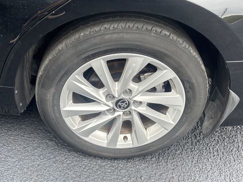 Used 2022 Toyota Camry LE FWD image 8