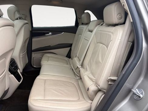 Used 2016 Lincoln MKX Reserve w/ Equipment Group 102A AWD/4WD image 13