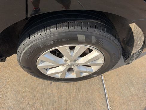 Used 2012 Nissan Murano SV image 9