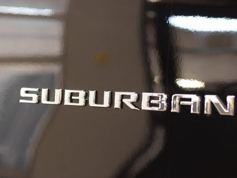 New 2026 Chevrolet Suburban High Country image 17